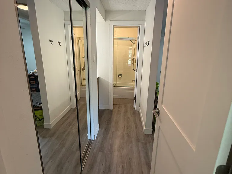 1050 N Lafayette St #401 — Photo 10