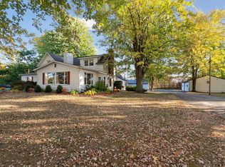 1974 E Stewart Rd, Midland, MI 48640