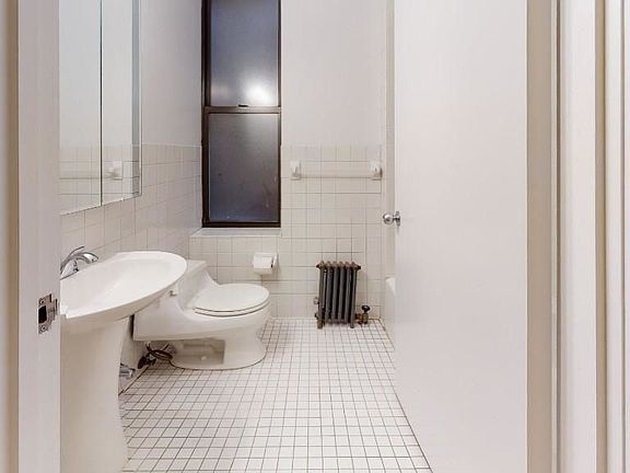 5th image of 303 E 76th St APT 1