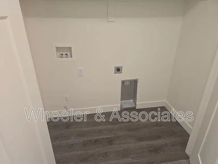 444 W 1080 S — Photo 18