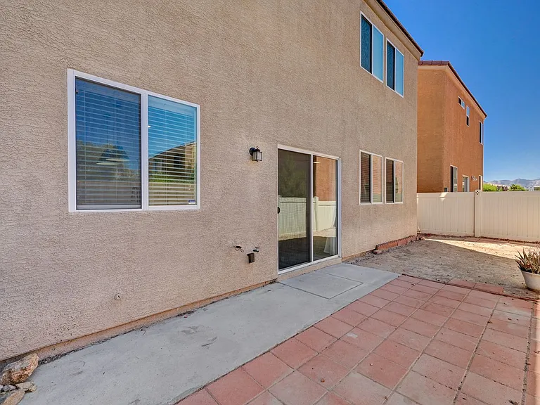 9072 Burning Sun Ave — Photo 23