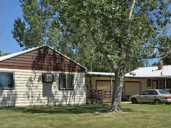 510 & 512 3rd Ave W, Zap, ND 58580