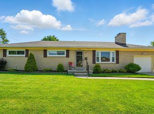 2570 Cavins Dr, Springfield, OH 45503