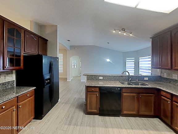 5th image of 13895 FISH EAGLE Drive E