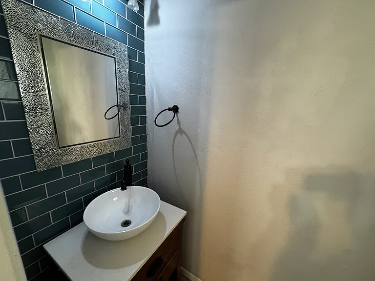 2607 Clearview Cir — Photo 11