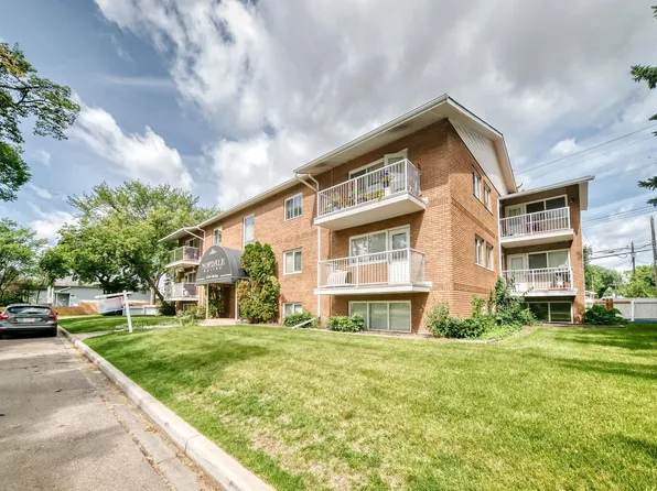 6120 118th Ave NW #10, Edmonton, AB T5W 1E8