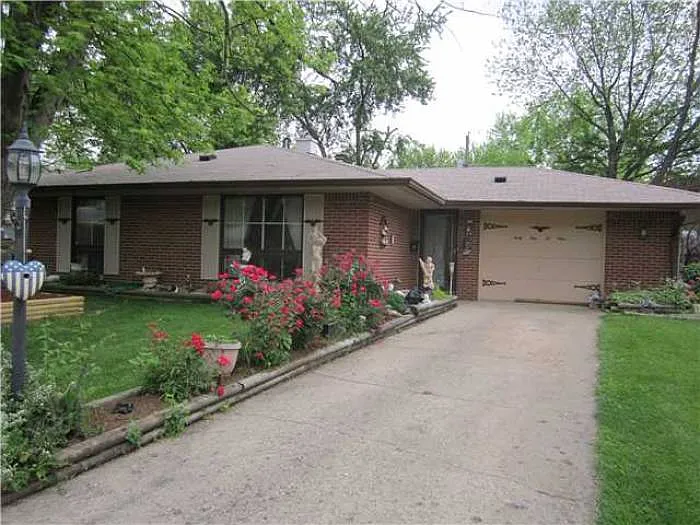 4109 Mellis Ct photo 1