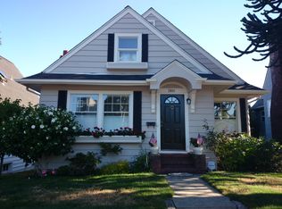 3810 SW Admiral Way, Seattle, WA 98126