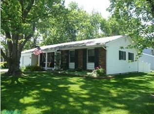 6401 Peardale Rd E, Columbus, OH 43229