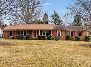 800 Bluefield Rd, Greensboro, NC 27455