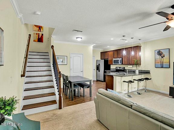 3rd image of 2767 HOLLYBROOK Lane
