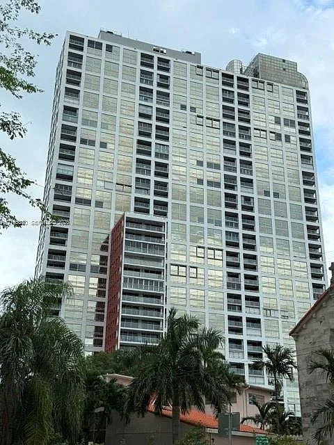 The Palace Condo — Photo 2