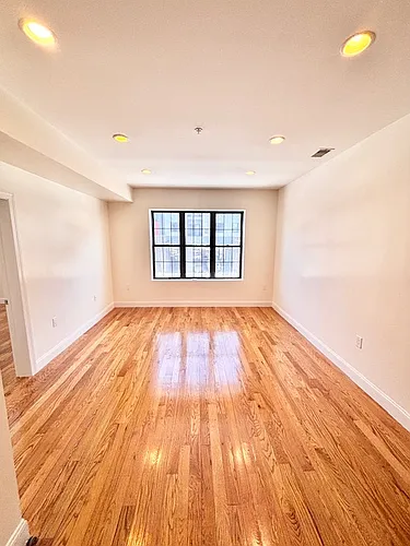 Floor plan 3BR