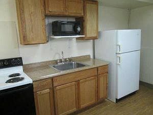 2nd image of 264 Melwood Ave #2R