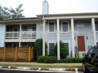 6057B Essex House Sq, Alexandria, VA 22310