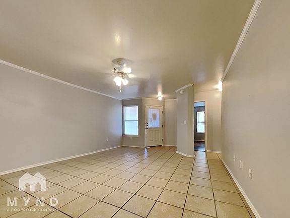 2nd image of 526 N Brentwood Ave APT A