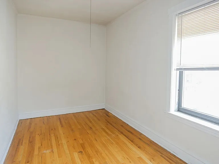 4844-46 N. Rockwell / 2604-12 W. Gunnison — Photo 13