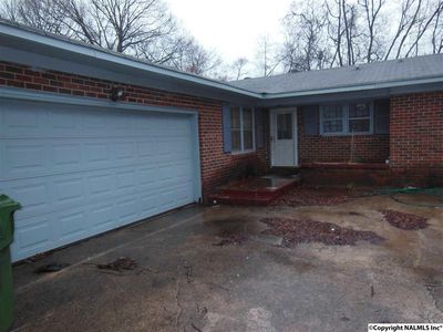3901 Buttercup Dr SW, Huntsville, AL, 35805