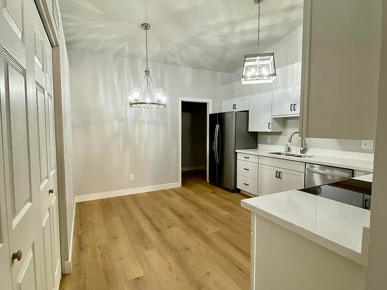 875 S Nebraska St #40 — Photo 4