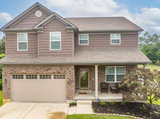 5105 Valley Ridge Rd, Cincinnati, OH 45247