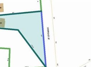 39 Trotting Park Rd, Lowell, MA 01854