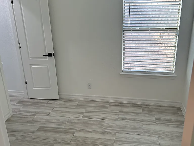 14213 Gil Reyes Dr — Photo 7