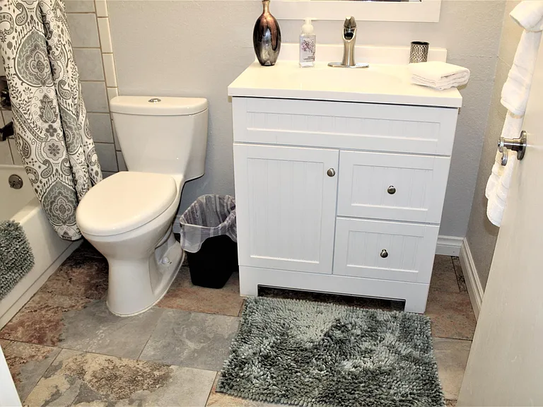 160 Grand Larry St #D10 — Photo 16