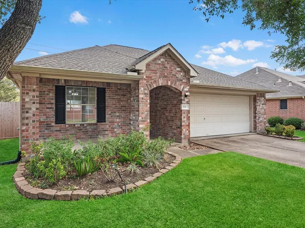5313 Caprock Dr, Pearland, TX 77584