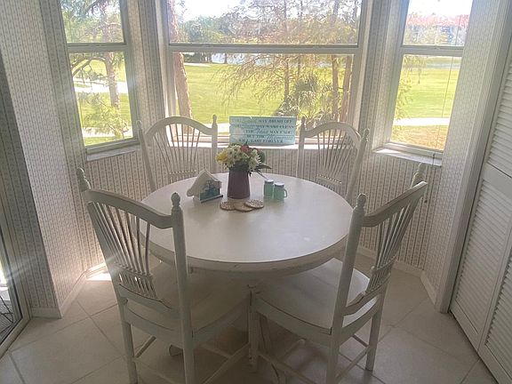 2nd image of 7340 Glenmoor Ln #305