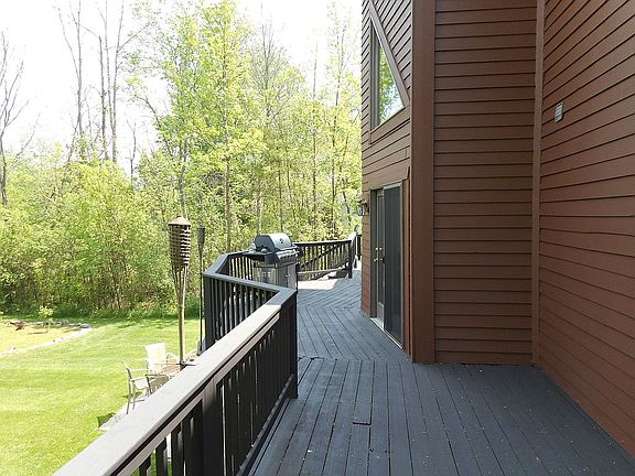 3rd image of 3542 Midland Rd