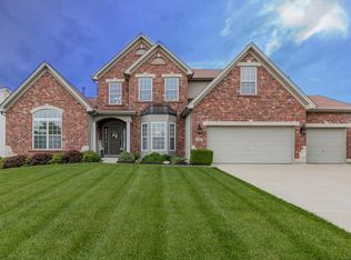 1127 Water View Ln, O'Fallon, MO 63366