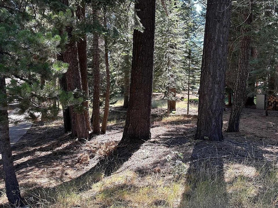 2nd image of 1276 Lassen View Dr