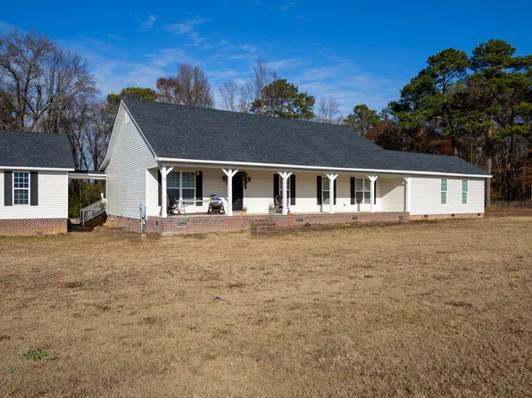 190 Wagon Wheel Ln, Roseboro, NC 28382