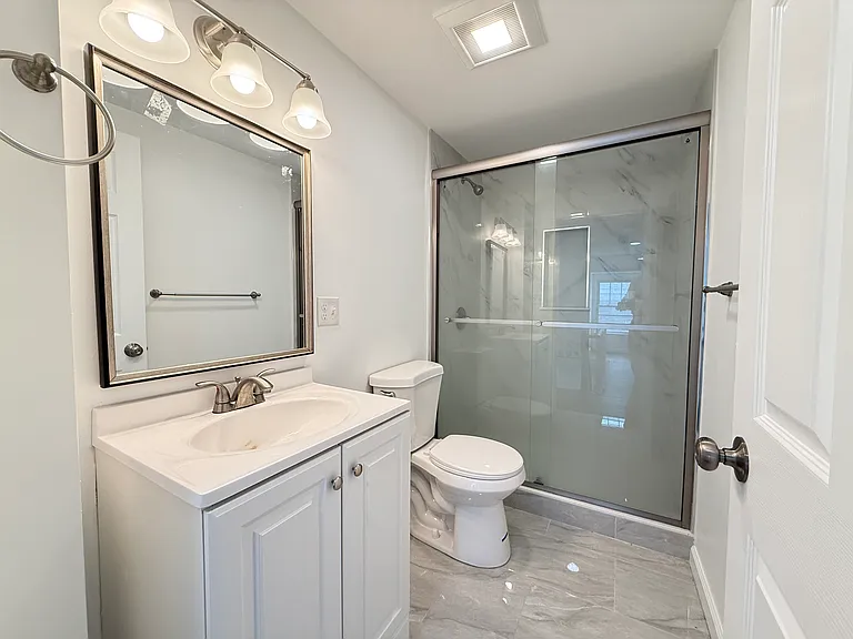 81 Alder St — Photo 8