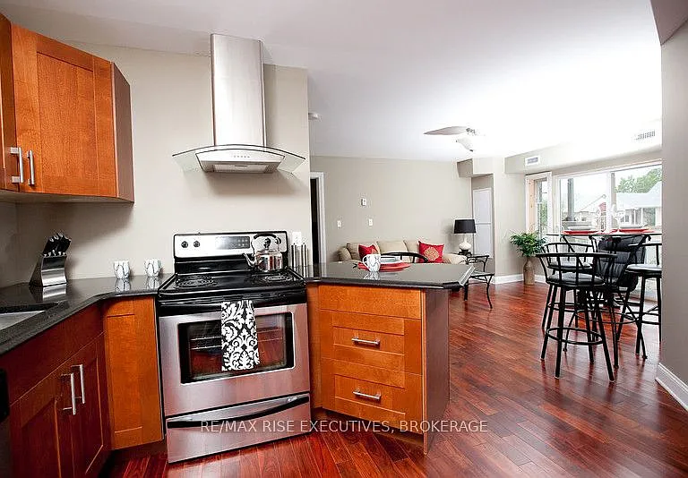 810 Blackburn Mews #314 — Photo 5