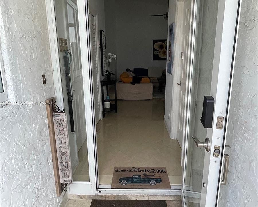 1st image of 4920 SW 27th Ave