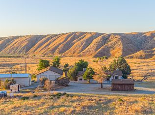 29220 Cruthers Creek Rd, Pearblossom, CA 93553