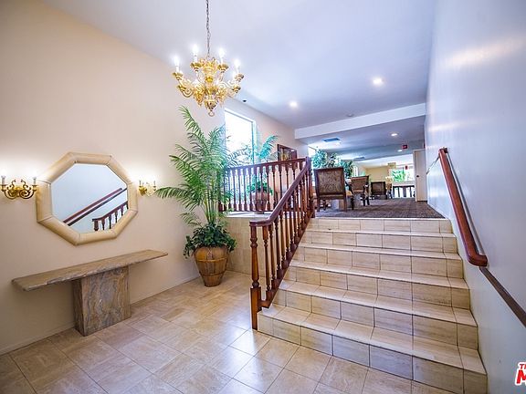4th image of 1630 S Bentley Ave APT 104