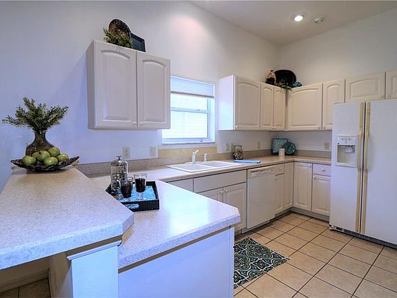 3rd image of 17965 SE 89th Natchez Ave