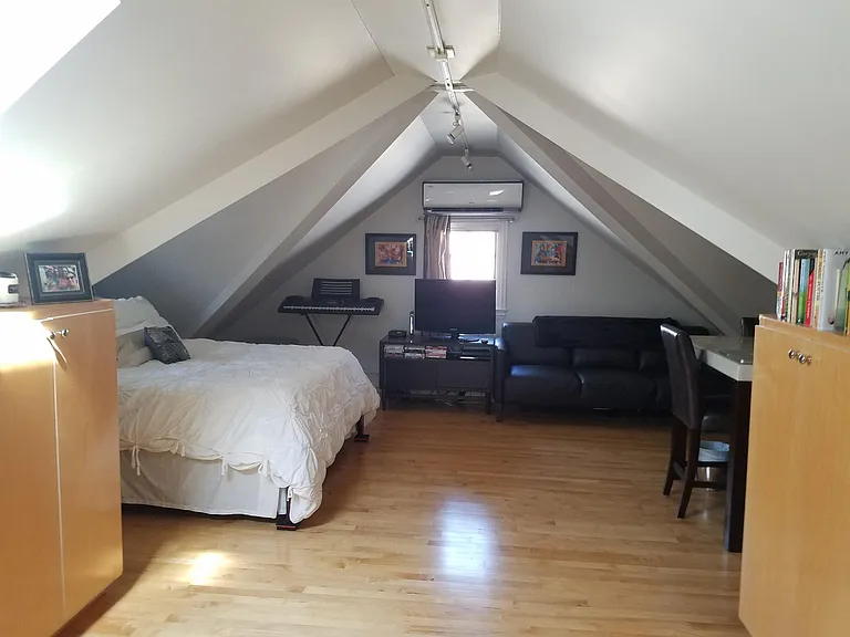 1140 W Wrightwood Ave #4 — Photo 5