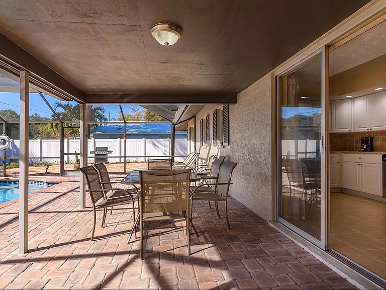 2318 Riverwood Pines Dr — Photo 12