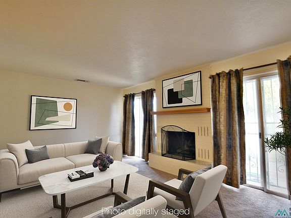3rd image of 111 Yucca Dr