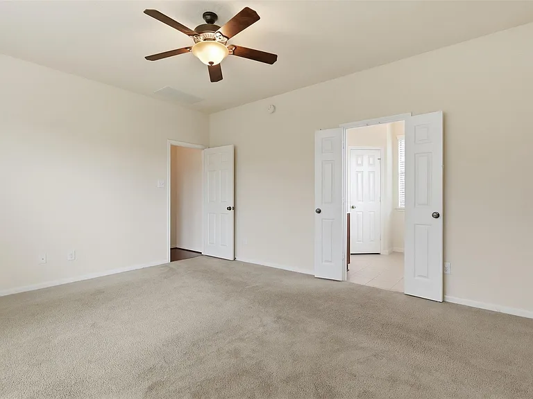 1911 Vale Brook Dr — Photo 14