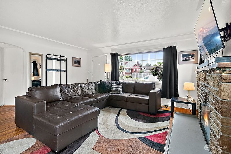 5th image of 414 S 64th Street