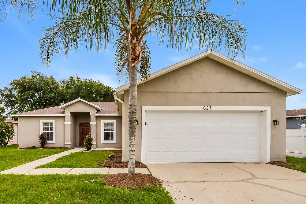 3 bed, 2.0 bath, 1335 sqft, $1,770 — Photo 1