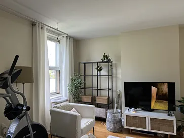 2123 Spruce St #4B — Photo 3
