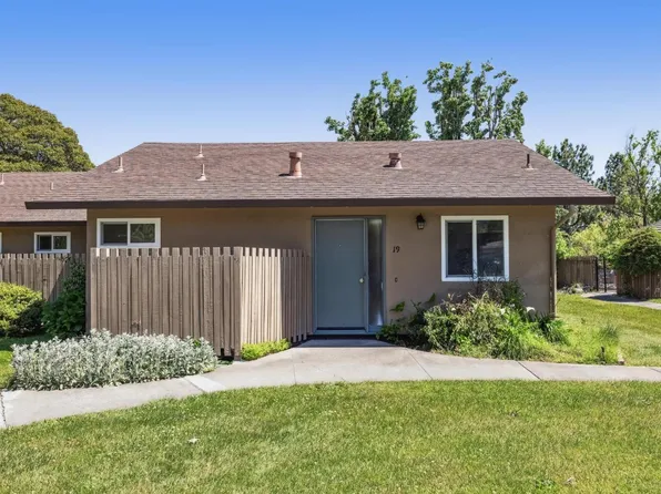 19 Vineyard Cir, Sonoma, CA 95476