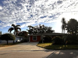 1129 Riviera St, Venice, FL 34285