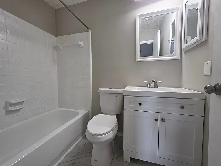 207 Weddell St #1B — Photo 10