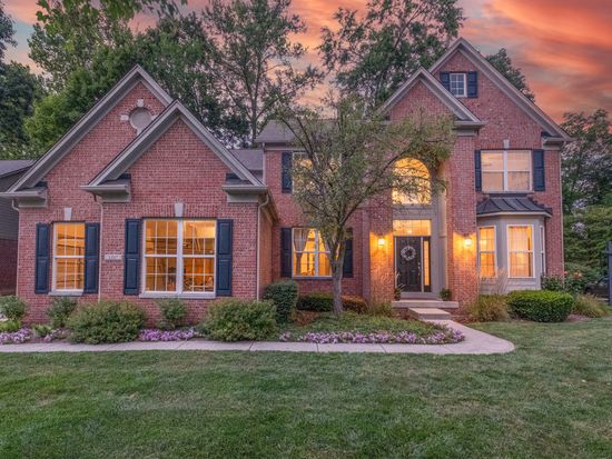 6847 Woodhaven Pl, Zionsville, IN 46077
